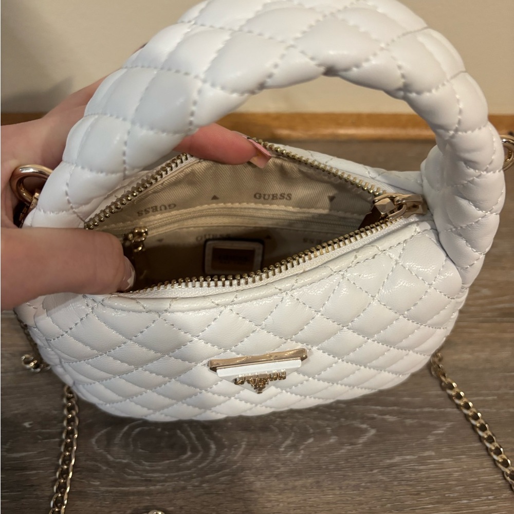 Guess Quilted White Mini Bag RARE - Picture 9 of 12